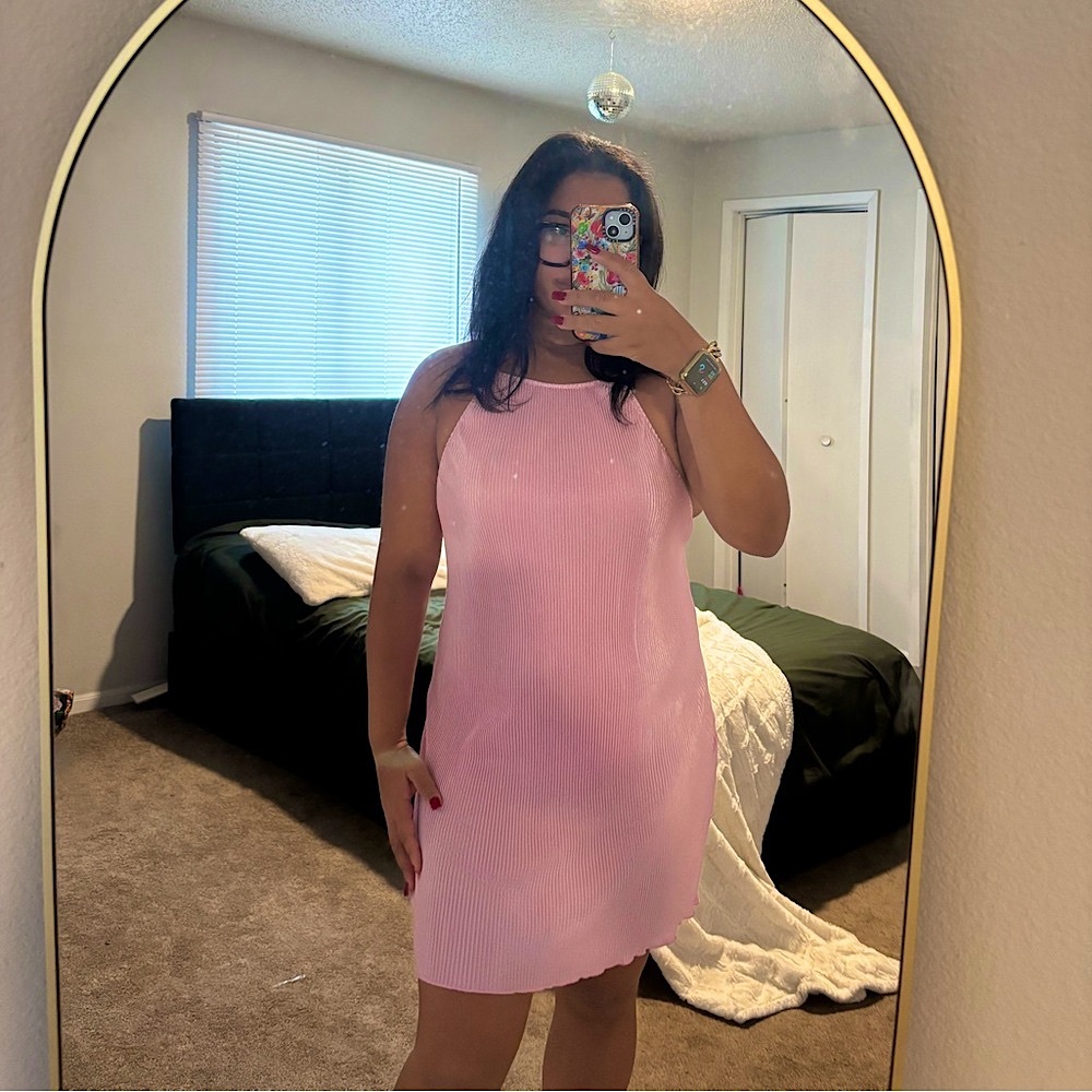 SHEIN Pink Pleated Backless Dress